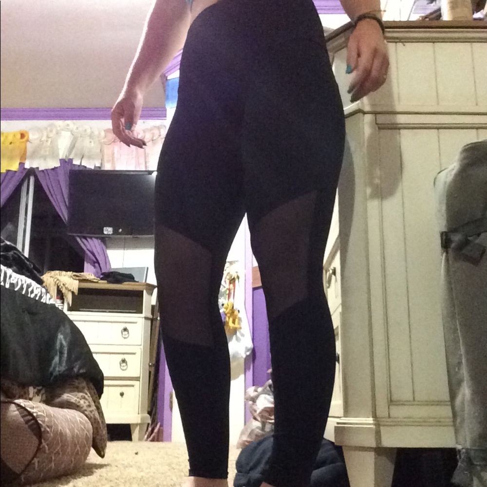 Onzie mesh workout legging
